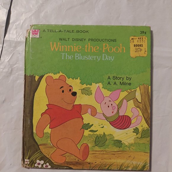 winnie the pooh blustery day book - Picture 1 of 7